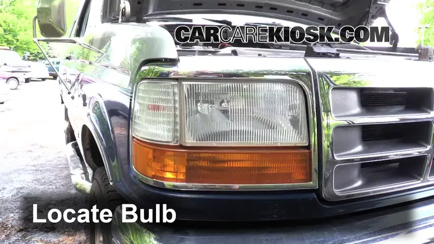 1995 Ford F-250 XL 7.5L V8 Standard Cab Pickup (2 Door) Lights Turn Signal - Front (replace bulb)